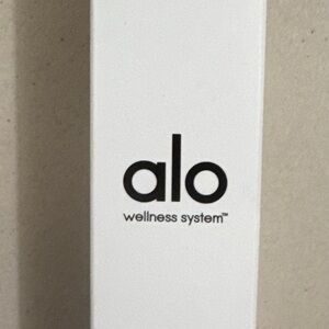 ALO Yoga Wellness System Hand & Foot Care - White